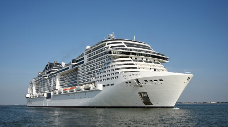 MSC Virtuosa navegando