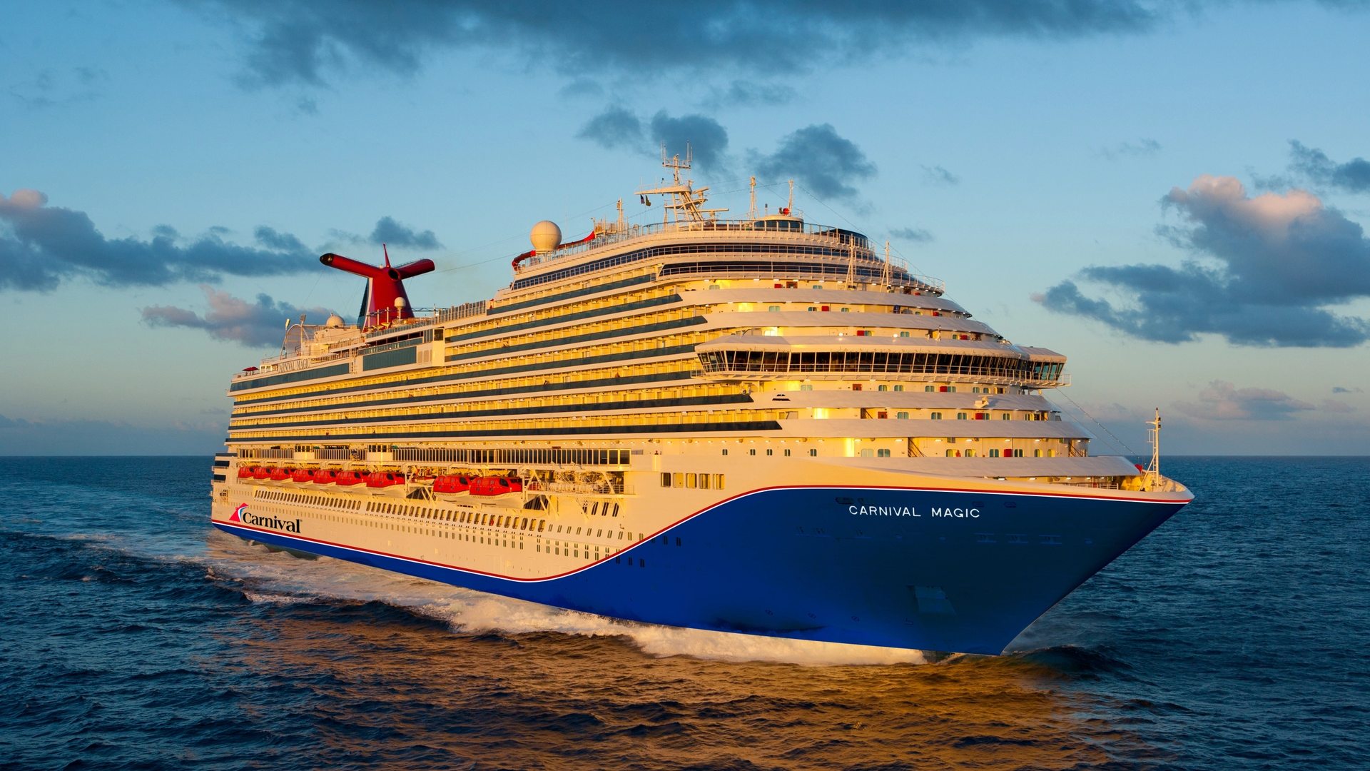 Carnival Magic navegando