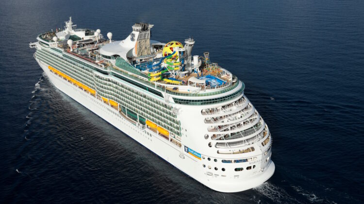 Mariner of the Seas navegando